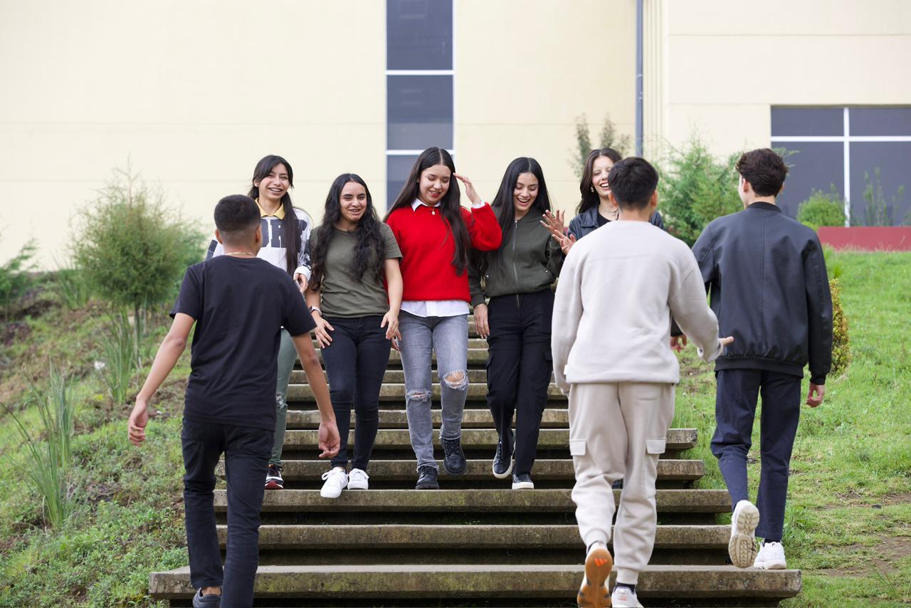 Conoce las carreras que podrás estudiar en la Universidad Rosario Castellanos, en Zacapu